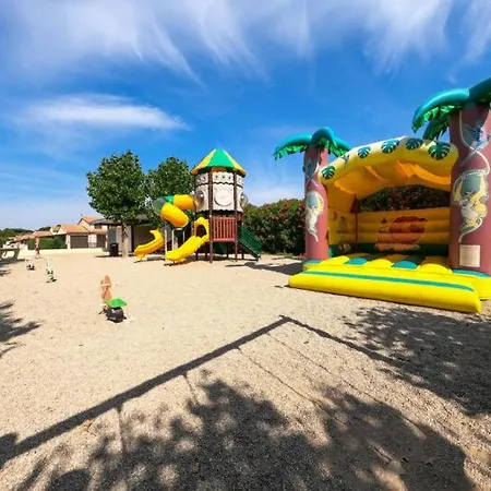 Domaine De A 600m De La Climatisee 3 7 Couchages Terrasse Wifi Animations Et Piscines En Supplement Lrpdsd7 Portiragnes
